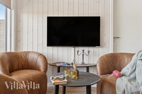 Aktivitetsrum i luksushus nr. 671 med 8 soveværelser og plads til 20 personer.