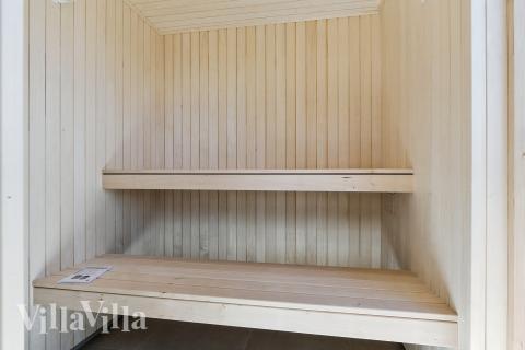 Nyd varmen i saunaen i luksushus nr. 671 til 20 personer