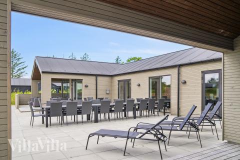 Stor terrasse ved luksushus nr. 619 i Nordjylland.