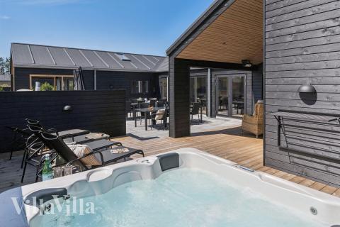 Nyd varmen i spaen i luksushus nr. 656 i Nordjylland