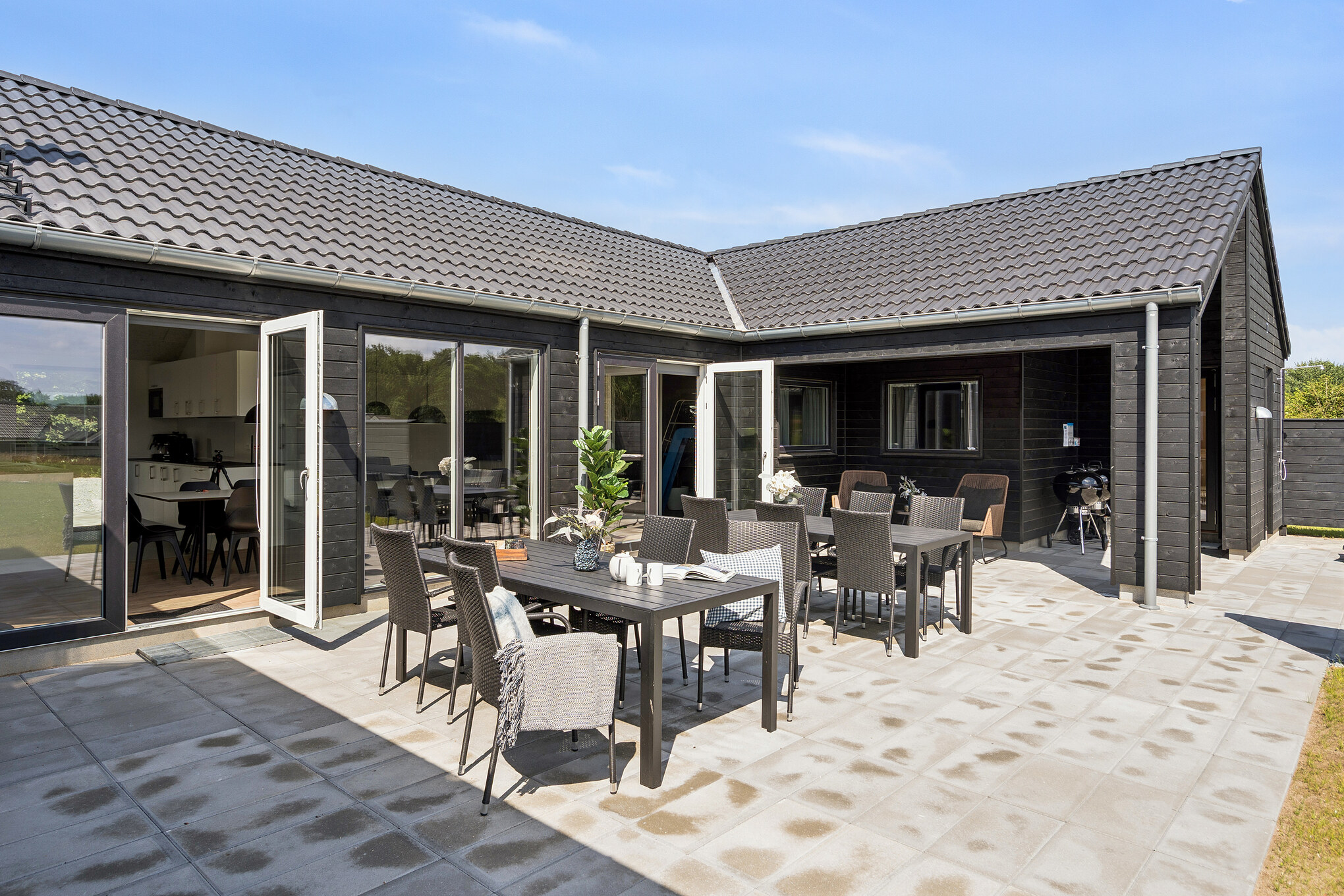 Stor terrasse ved luksushus nr. 657 i Sydjylland.