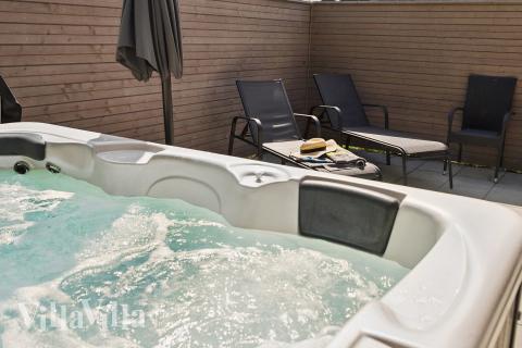 Luksushus nr. 612 byder bl.a. på et dejligt spabad