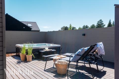 Luksushus nr. 593 byder bl.a. på et dejligt spabad