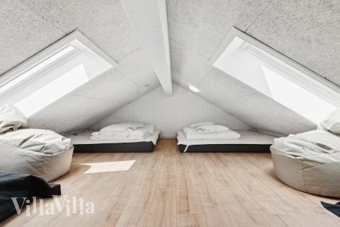 Nogle af de 20 sovepladser findes på hemsen i luksushus nr. 695