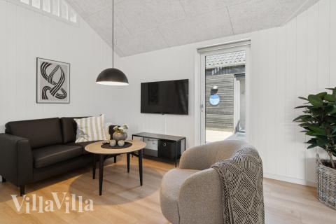 Dyst i sommerhusets aktivitetsrum, når I besøger luksushus nr. 811 i Østjylland.
