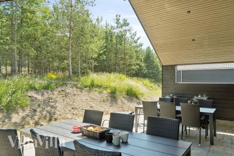 Nyd en grillaften på terrassen i luksushus nr. 811 i Østjylland