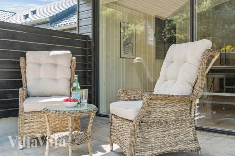 Nyd en grillaften på terrassen i luksushus nr. 815 i Østjylland