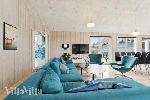 Sofahjørnet i luksushus 404 i Limfjorden.