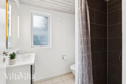 Ét af badeværelserne i luksushus nr. 404