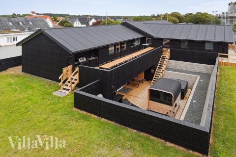 Dette skønne poolhus nr. 680 med plads til 32 personer ligger i Nordjylland