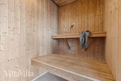 Nyd varmen i saunaen i luksushus nr. 292 til 18 personer