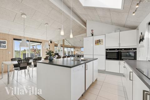 Køkkenet i luksushus nr. 292 er godt indrettet.