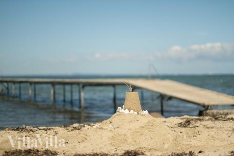 Stranden nær luksushus nr. 696.