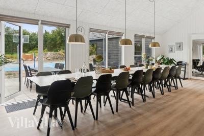 Det store lyse opholdrum i luksushus nr. 697 til 20.