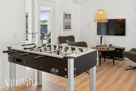 Aktivitetsrum i luksushus nr. 697 med 8 soveværelser og plads til 20 personer.