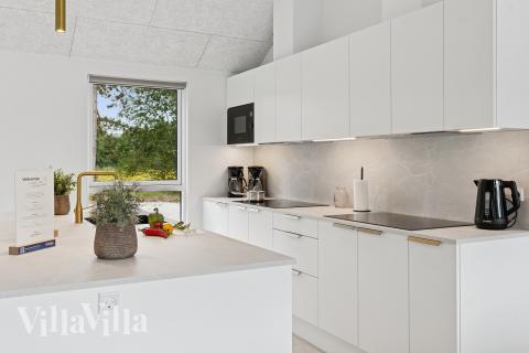 Køkkenet i luksushus nr. 697 er godt indrettet.