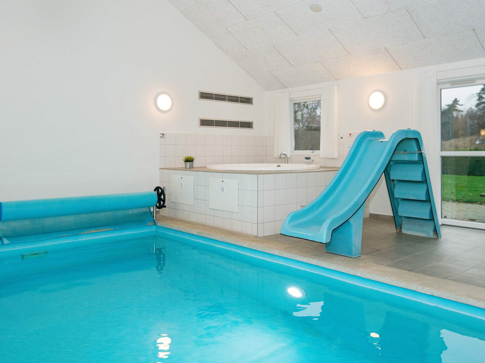 Den lækre pool i luksushuse nr. 223 til 18 personer