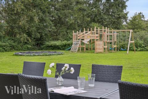Stor terrasse ved luksushus nr. 222 i Lolland/Falster/Møn.
