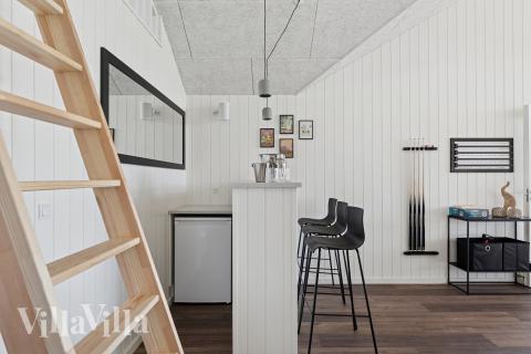 Aktivitetsrum i luksushus nr. 673 med 8 soveværelser og plads til 20 personer.