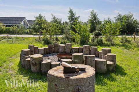 Stort udvalg af udendørs aktiviteter ved luksushus nr. 698 i Vestjylland.