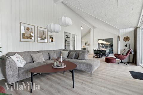 Sofahjørnet i luksushus 698 i Vestjylland.