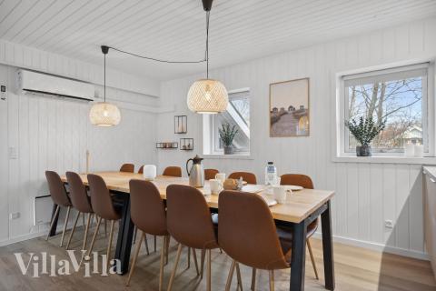 Opholdsrum med plads til 14 i luksushus nr. 926.