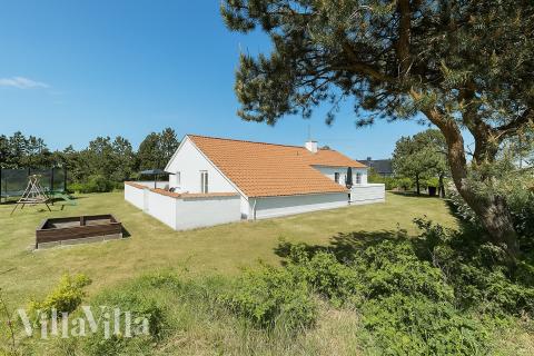 Dette skønne poolhus nr. 926 med plads til 14 personer ligger i Østjylland