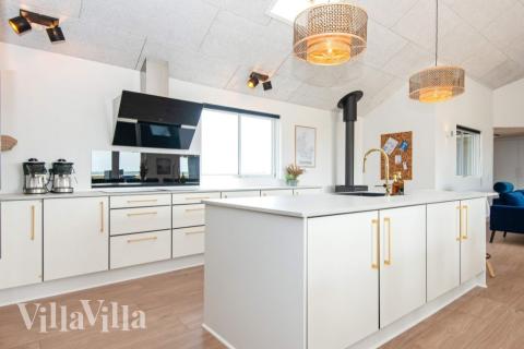 Velindrettet køkken i luksushus nr. 293 i Vestjylland.