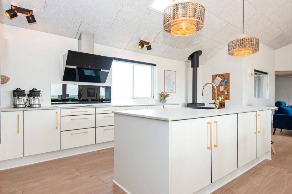 Velindrettet køkken i luksushus nr. 293 i Vestjylland.