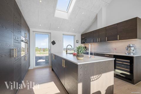 Køkkenet i luksushus nr. 901 er godt indrettet.