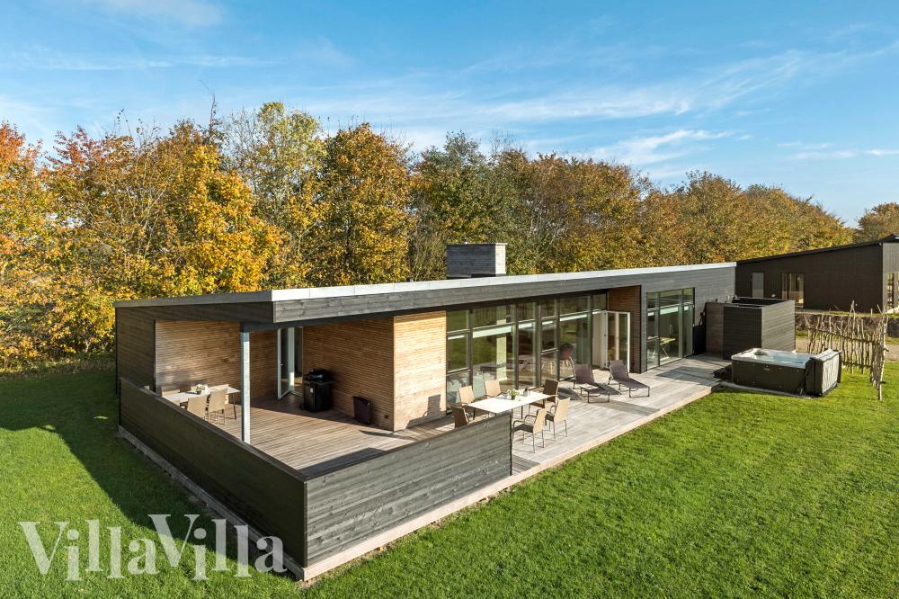 Dette skønne spahus nr. 936 med plads til 10 personer ligger i Limfjorden