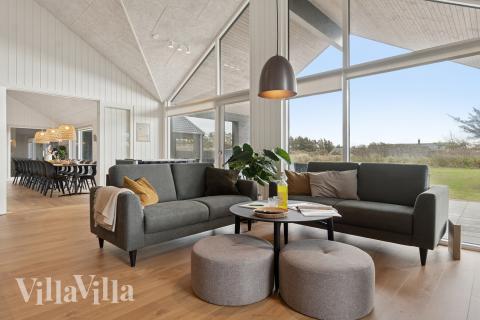 Dyst i sommerhusets aktivitetsrum, når I besøger luksushus nr. 902 i Nordjylland.