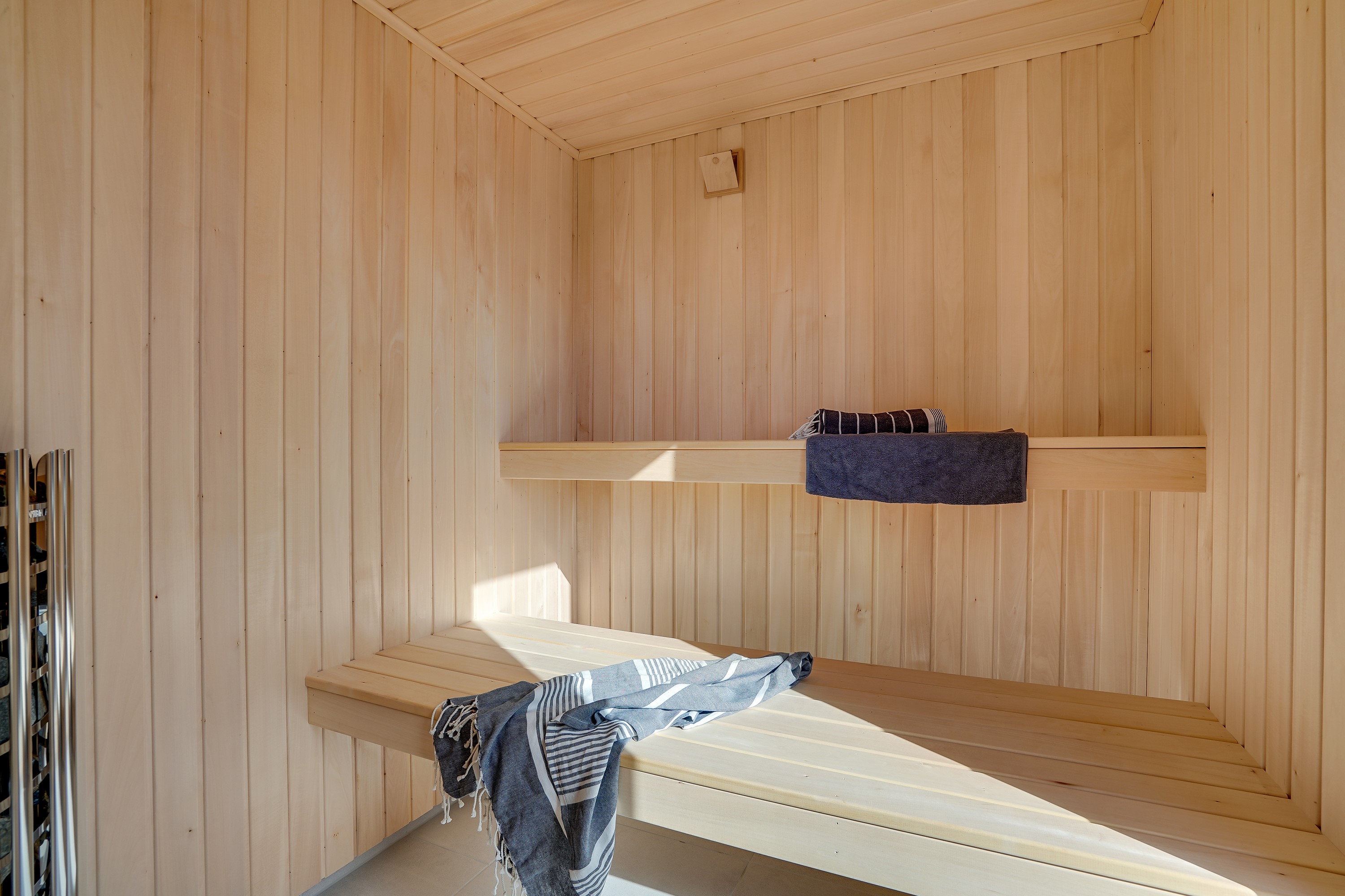 Nyd varmen i saunaen i luksushus nr. 918 til 18 personer