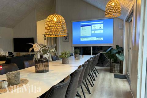 Opholdsrum med plads til 20 i luksushus nr. 659.