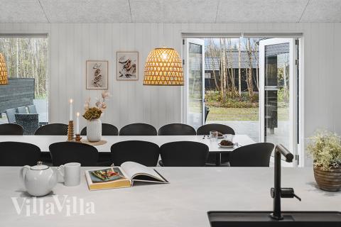 Velindrettet køkken i luksushus nr. 905 i Lolland/Falster/Møn.