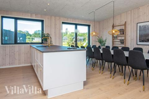 Velindrettet køkken i luksushus nr. 938 i Østjylland.