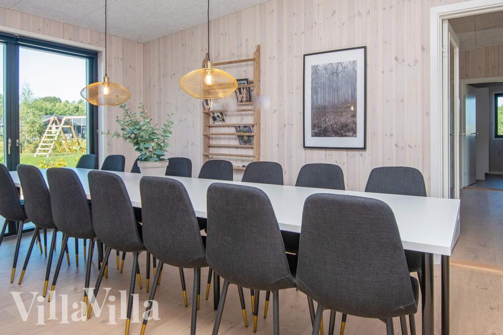Det store lyse opholdrum i luksushus nr. 938 til 16.