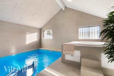 Nyd varmen i spaen i luksushus nr. 808 i Østjylland