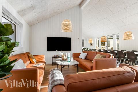 Sofahjørnet i luksushus 806 i Østjylland.