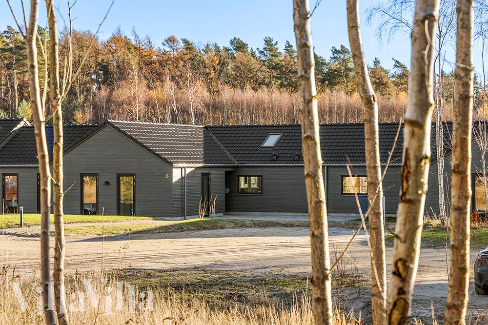 Dette skønne poolhus nr. 806 med plads til 30 personer ligger i Østjylland