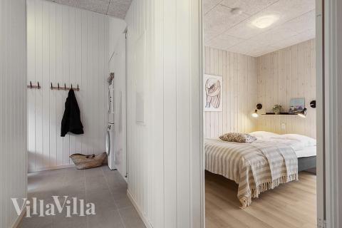 Den rummelige entre i luksushus nr. 802 i Østjylland