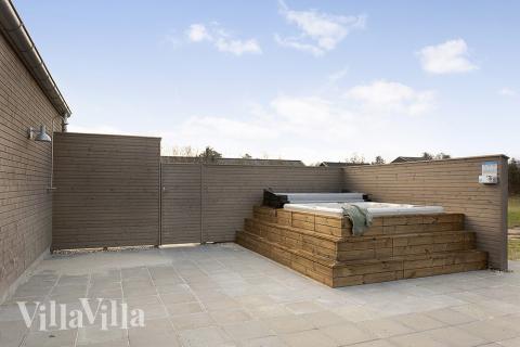 Nyd varmen i spaen i luksushus nr. 903 i Nordjylland