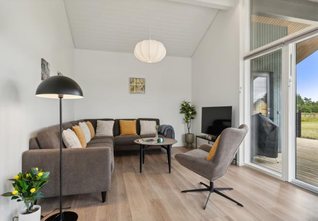 Sofahjørnet i luksushus 927 i Bornholm.