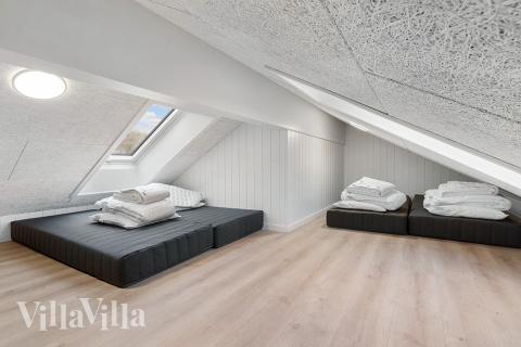 Nogle af de 18 sovepladser findes på hemsen i luksushus nr. 900