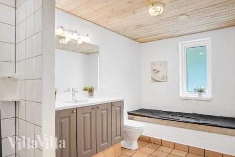 Ét af badeværelserne i luksushus nr. 937