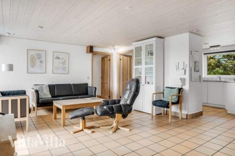 Sofahjørnet i luksushus 937 i Vestjylland.
