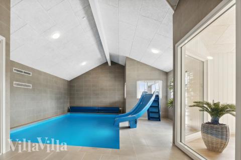 Den lækre pool i luksushuse nr. 914 til 30 personer