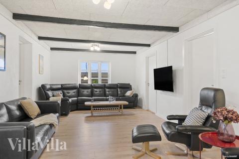 Sofahjørnet i luksushus 688 i Vestjylland.