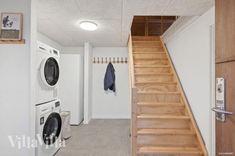 Den rummelige entre i luksushus nr. 688 i Vestjylland