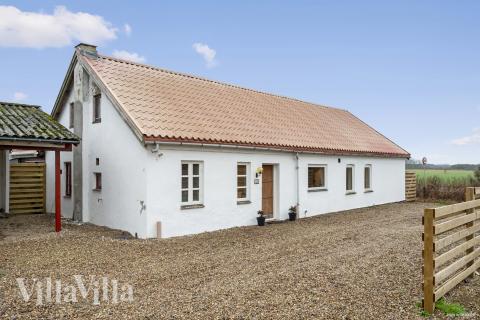 Flot sommerhus nr. 688 med god plads til op til 26 personer